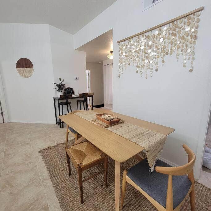 לאס קרוסס The Ritz Spa Sanctuary Hot Tub/Patio/Fam/Pet מראה חיצוני תמונה